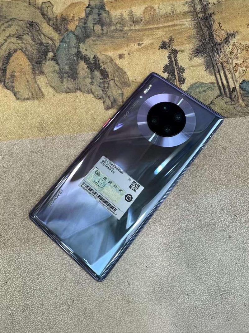 华为Mate 30 Pro 8+128G国行纯原4G全网通 经典旗舰的数码科技魅力